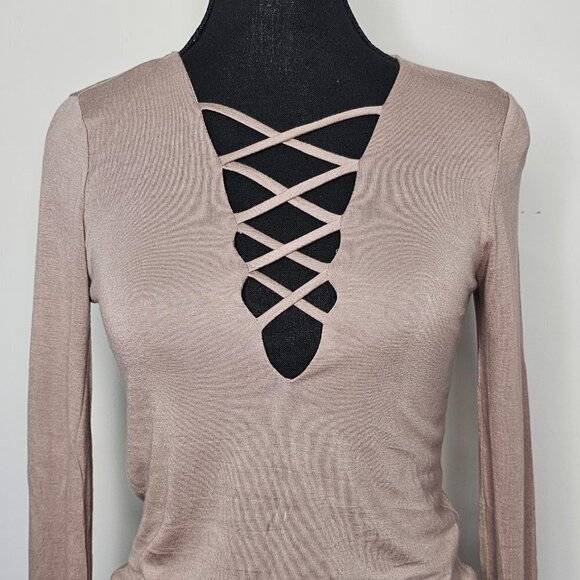 Women's Long Sleeve V-Neck Crisscross Fashion Top, Small, Taupe - Picture 3 of 9